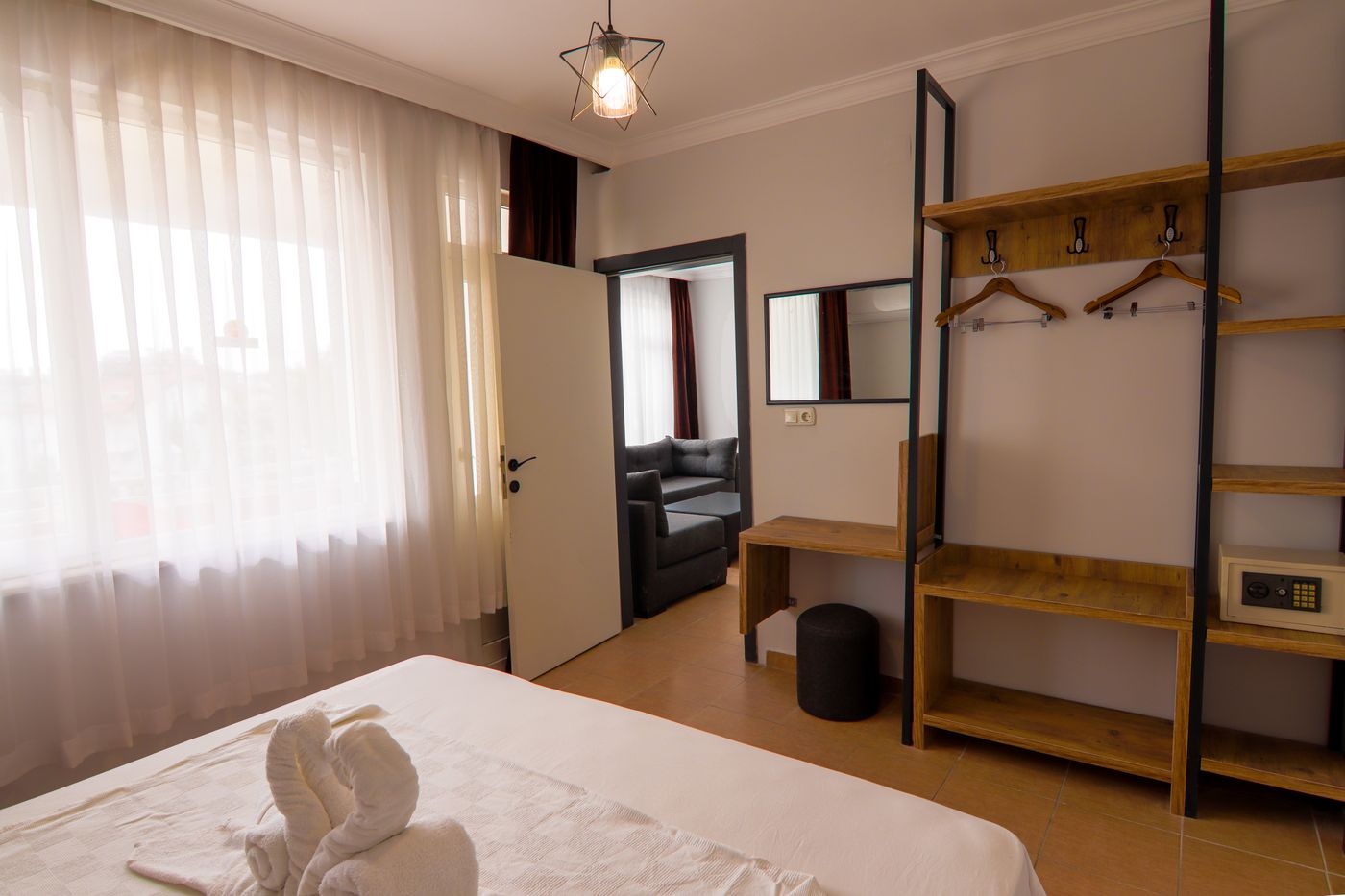 New Garden Luna Side Apart Hotel