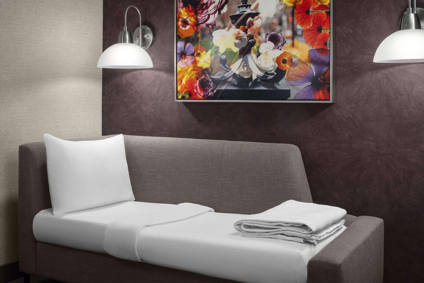 Cambria-Suites-Chelsea-Room-31