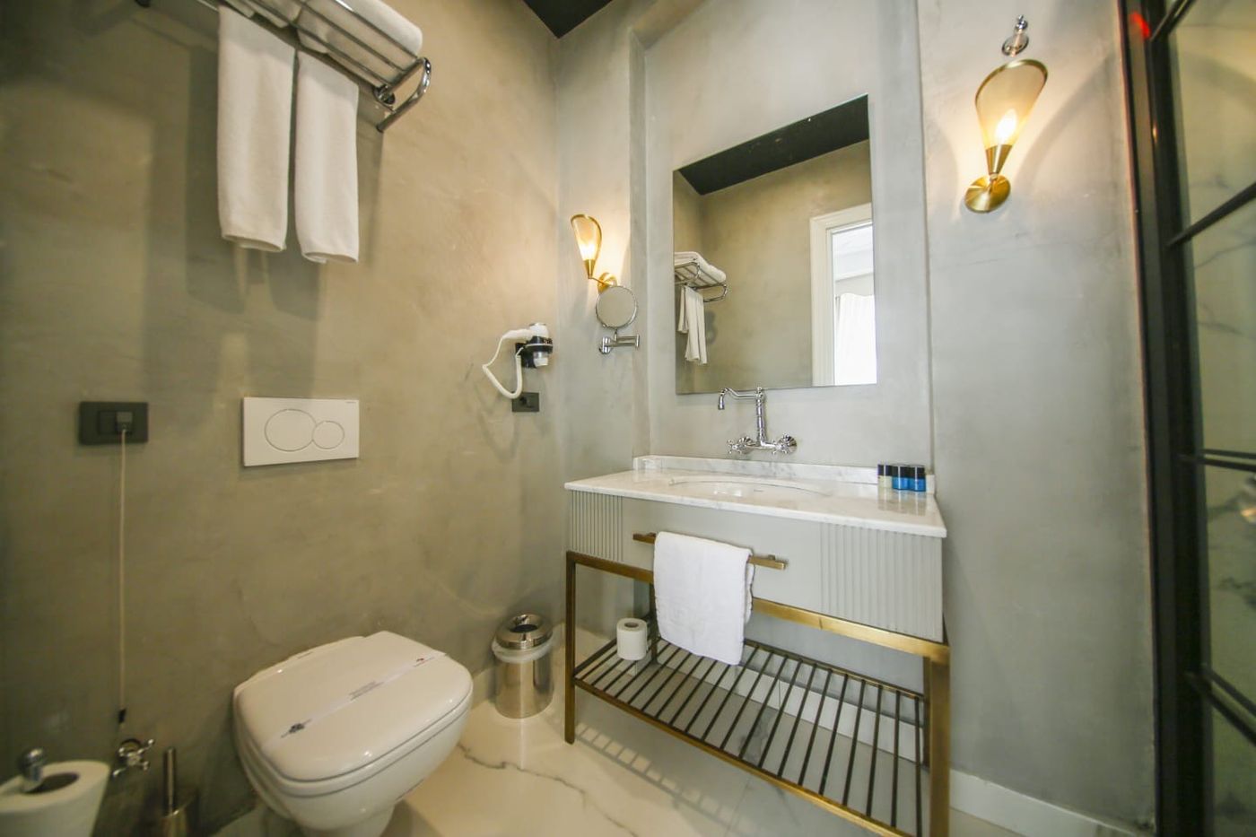 Royal Tophane Hotel-Turkey-Istanbul-Room-8