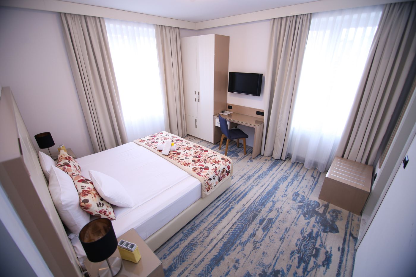 Old Town-Bosnia & Herzegovina-SARAJEVO-Room-7