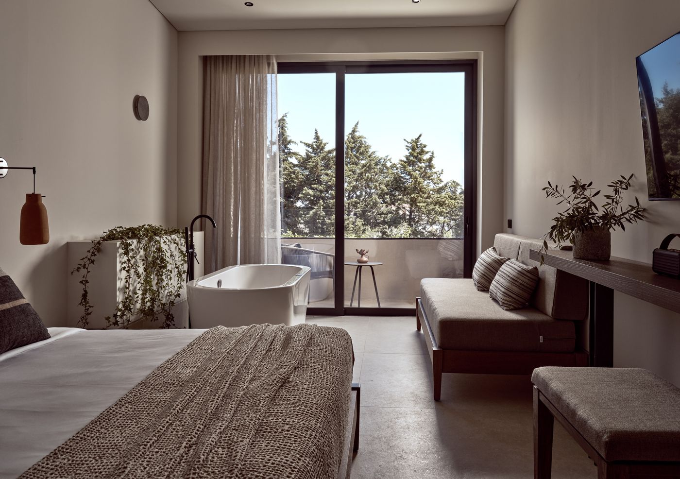 Contessina Hotel Sophisticated Life Style