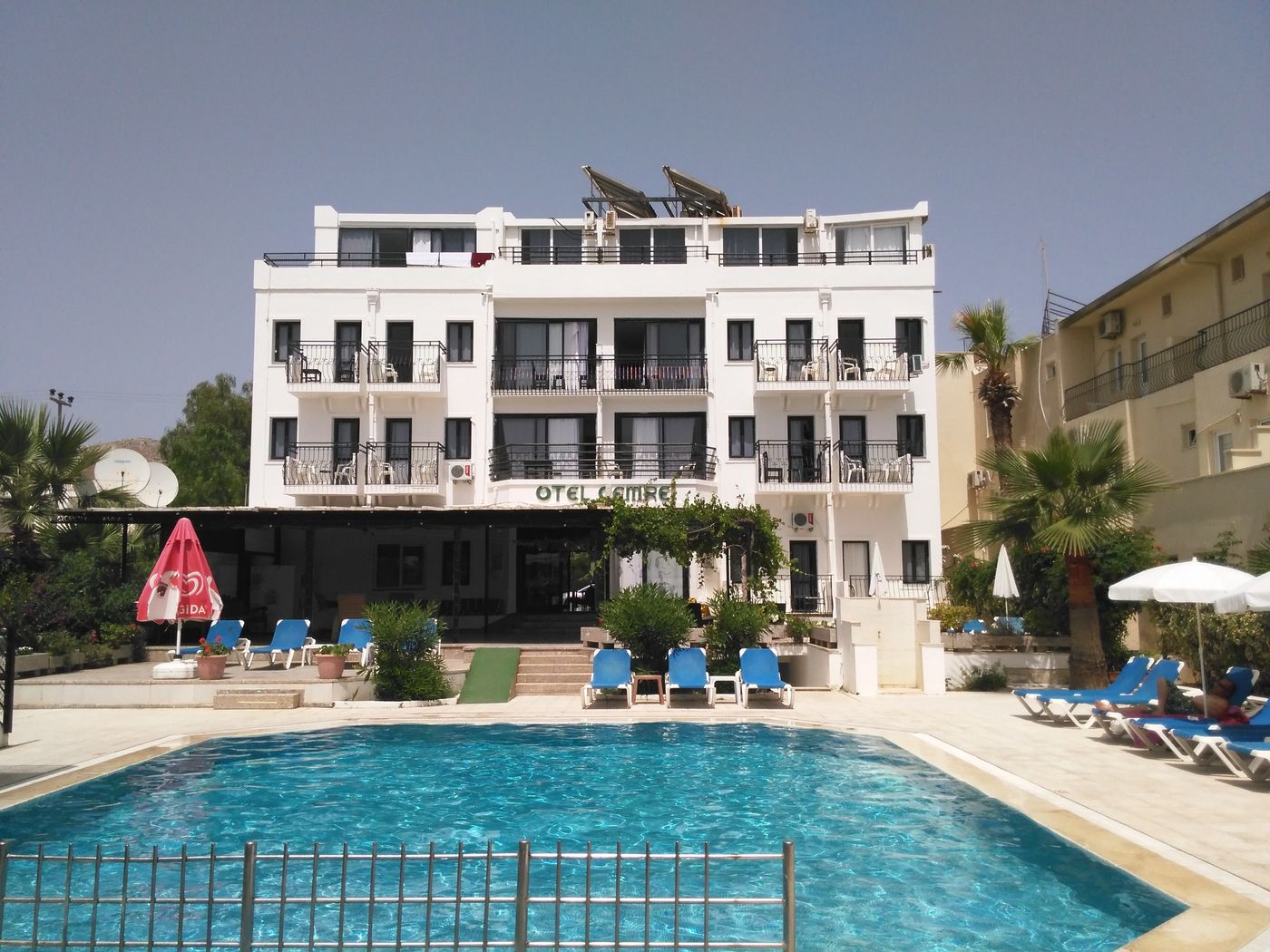 Cemre-Pool-2