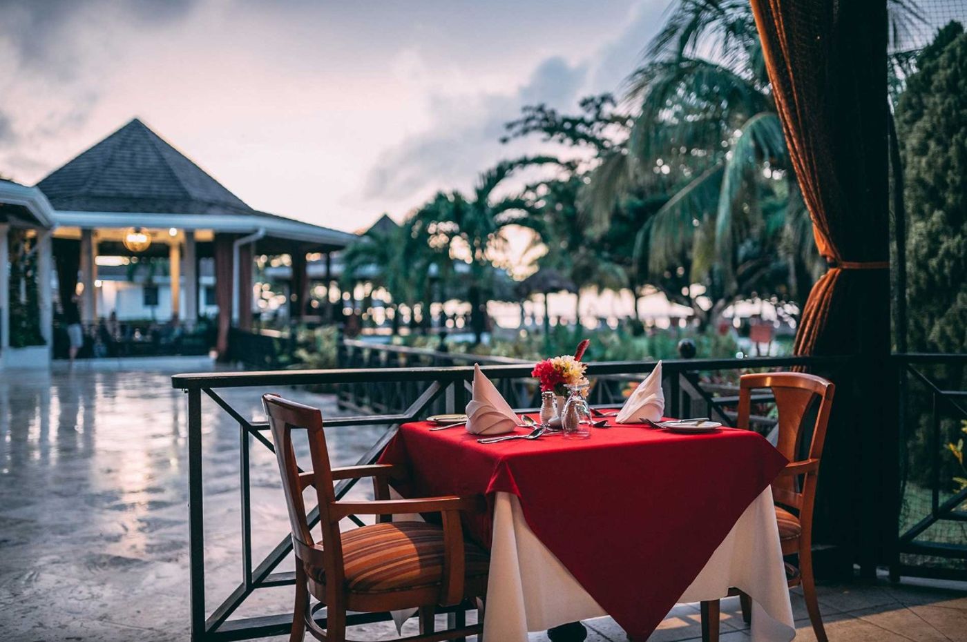 Coyaba Beach Hotel 19.06.25