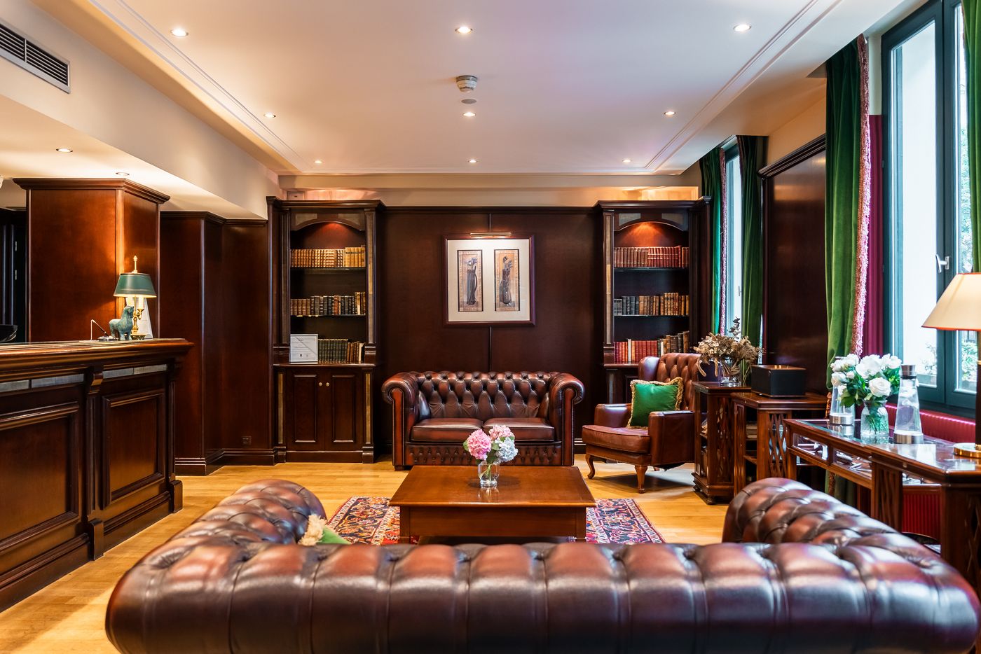 Villa-Pantheon-Worldhotel-Lobby-12