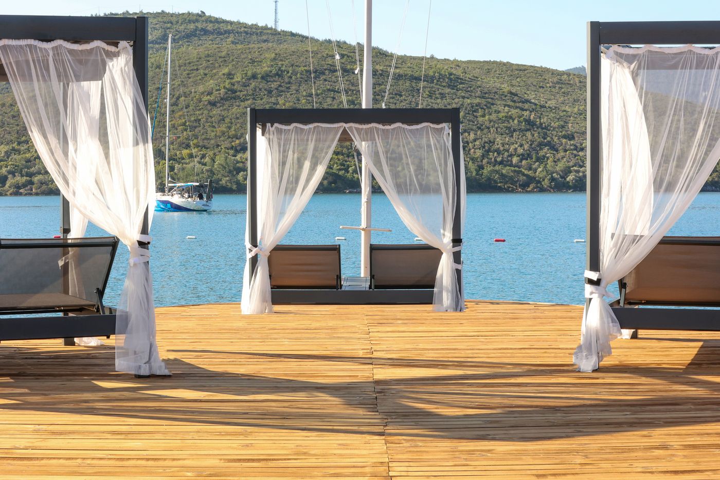 Crystal Green Bay Resort & Spa