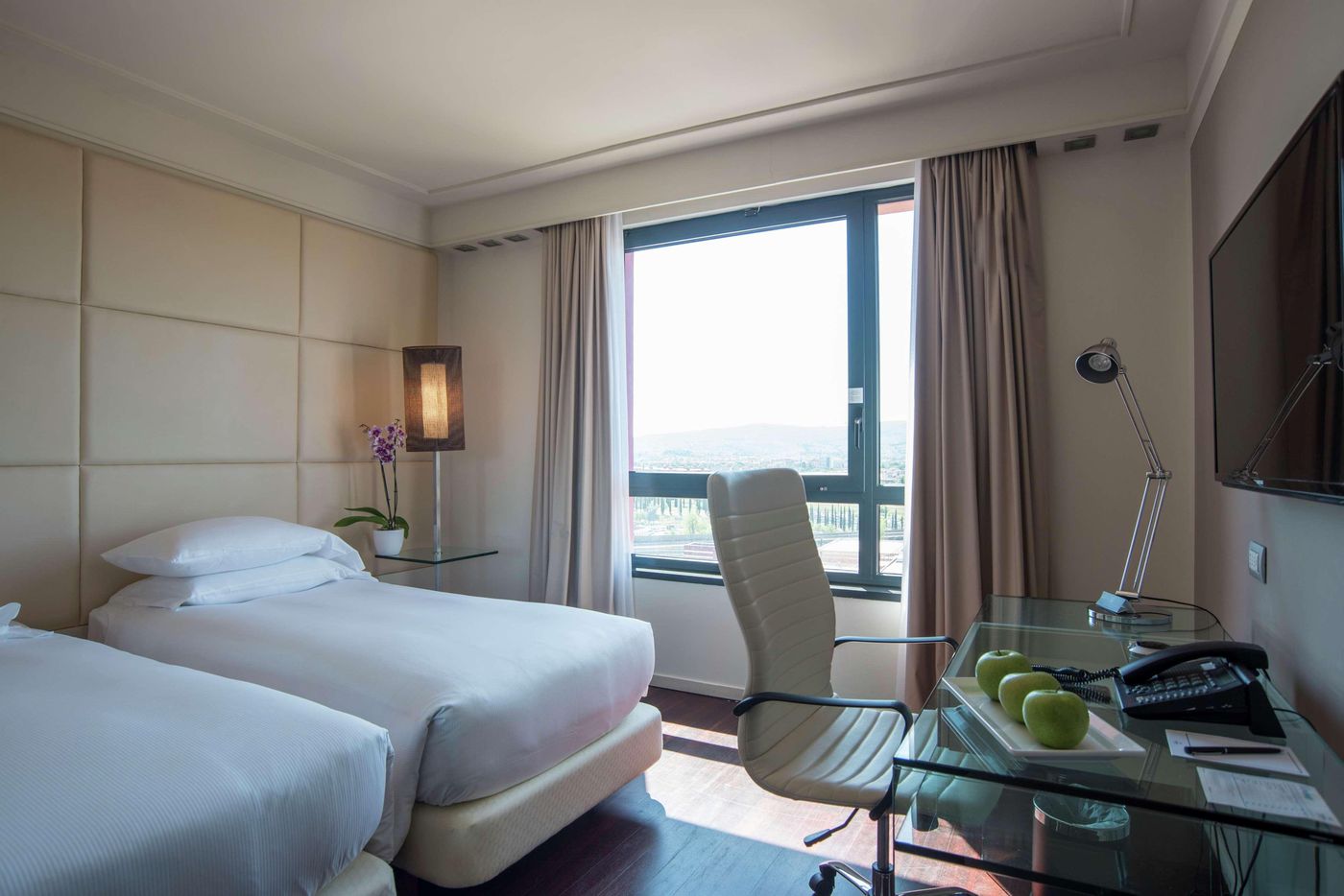 DoubleTree-by-Hilton-Florence-Metropole-Room-26