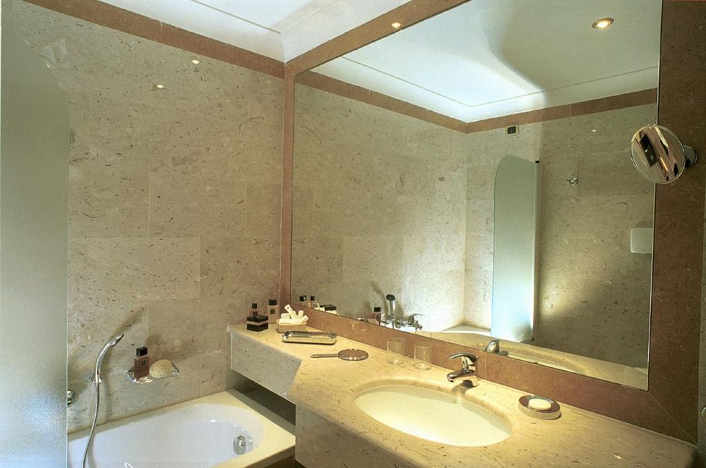 La-Ville-General-view-13