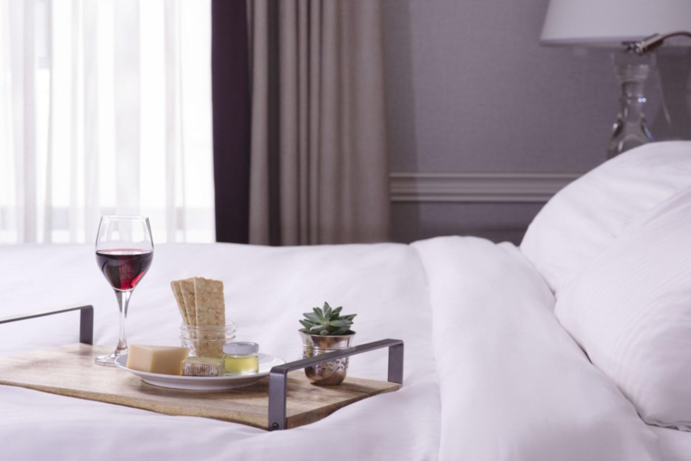 The-Fairmont-Copley-Plaza-Room-41