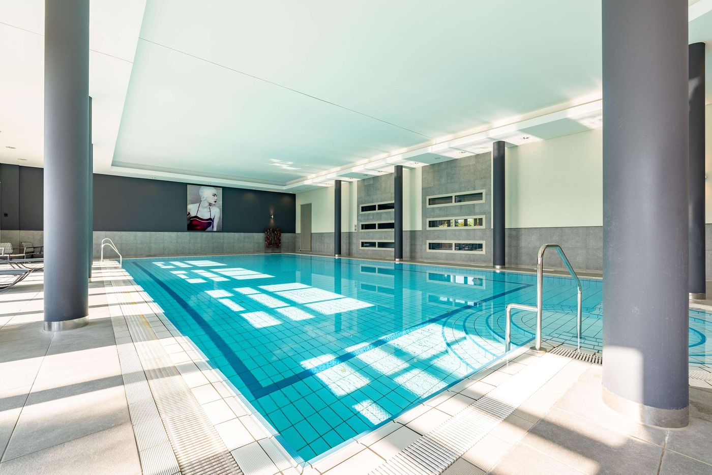Van-Der-Valk-Hotel-Berliner-Ring-Pool-60