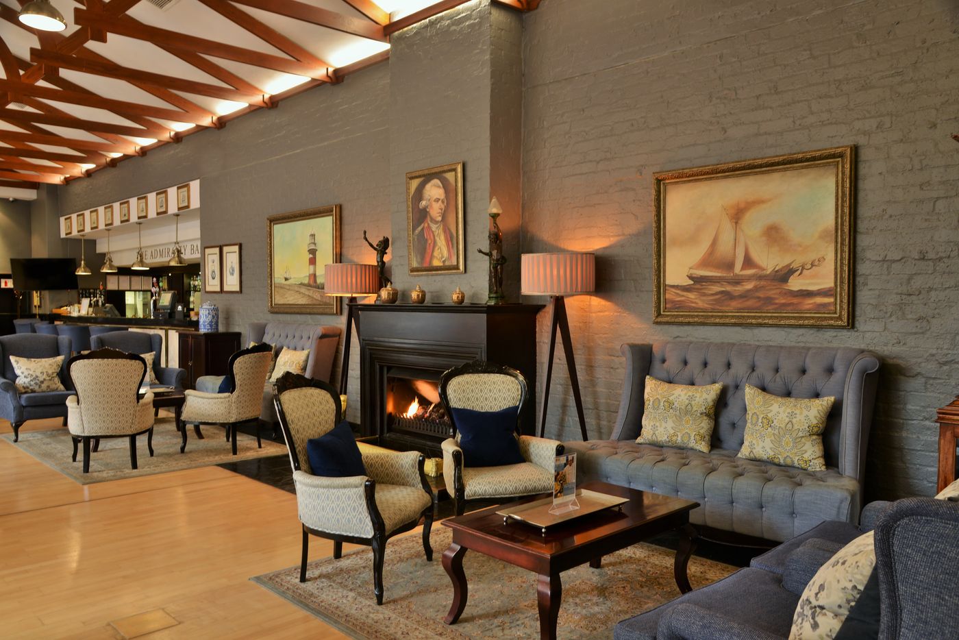 The-Commodore-Bar-18