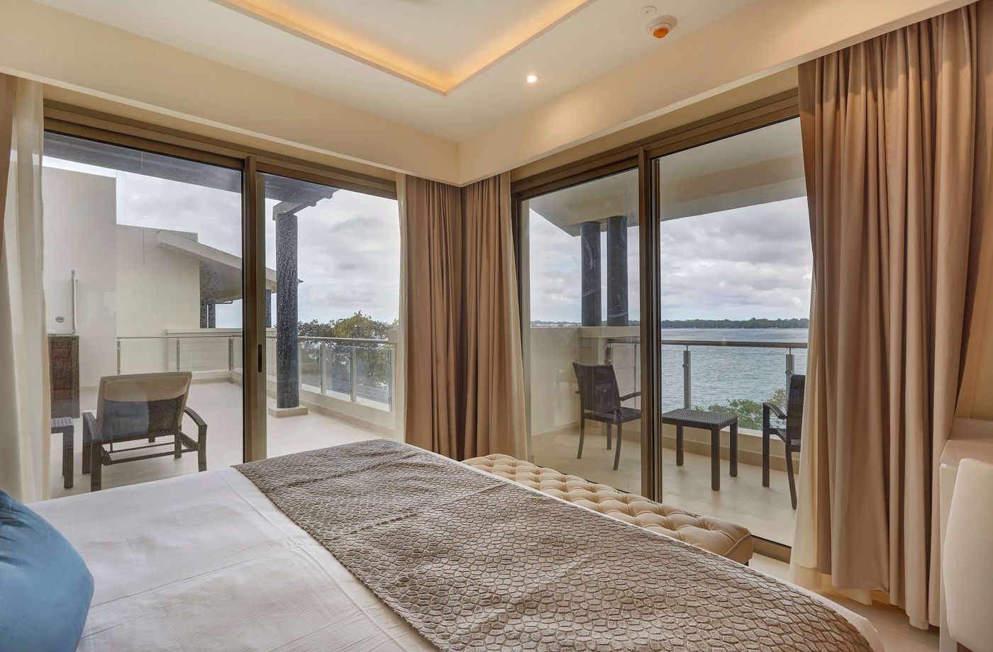 Hideaway-At-Royalton-Negril-Room-45