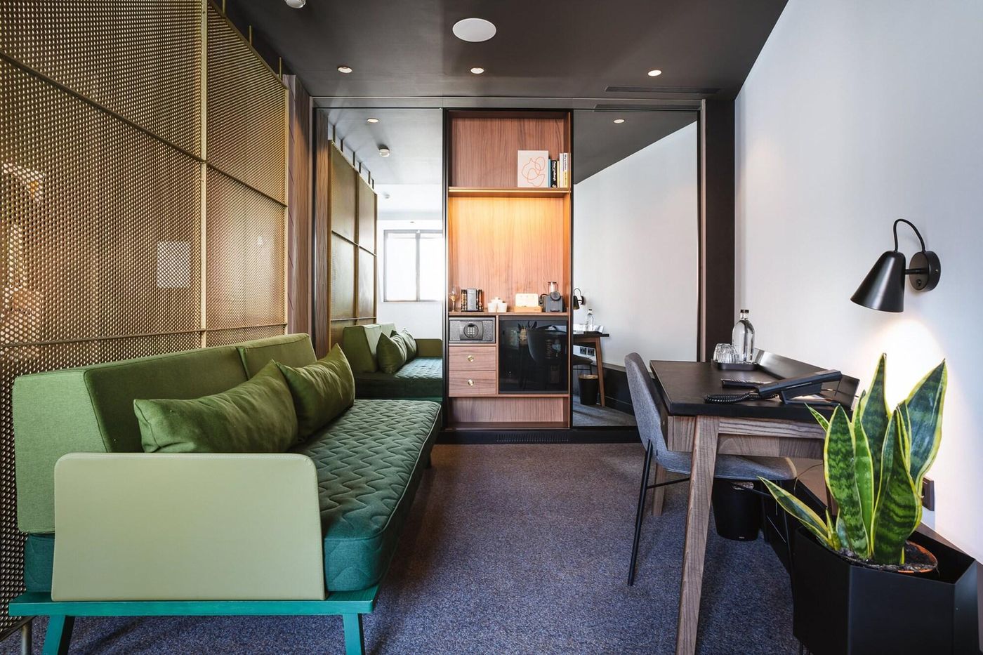 Hotel-Hotel---Member-Of-Design-Hotels-Room-1