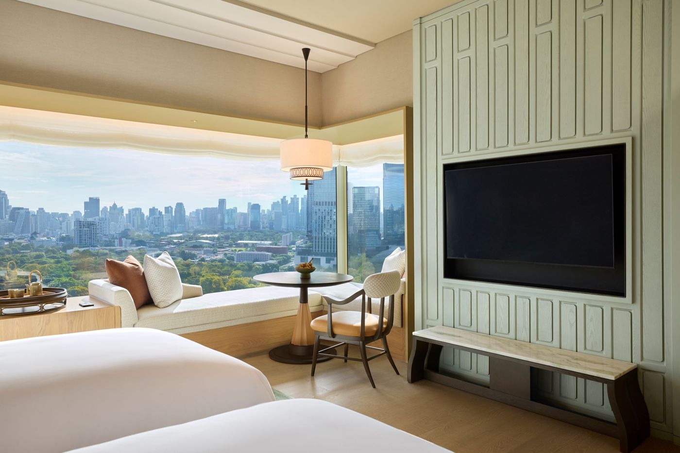 Dusit-Thani-Bangkok-Room-33