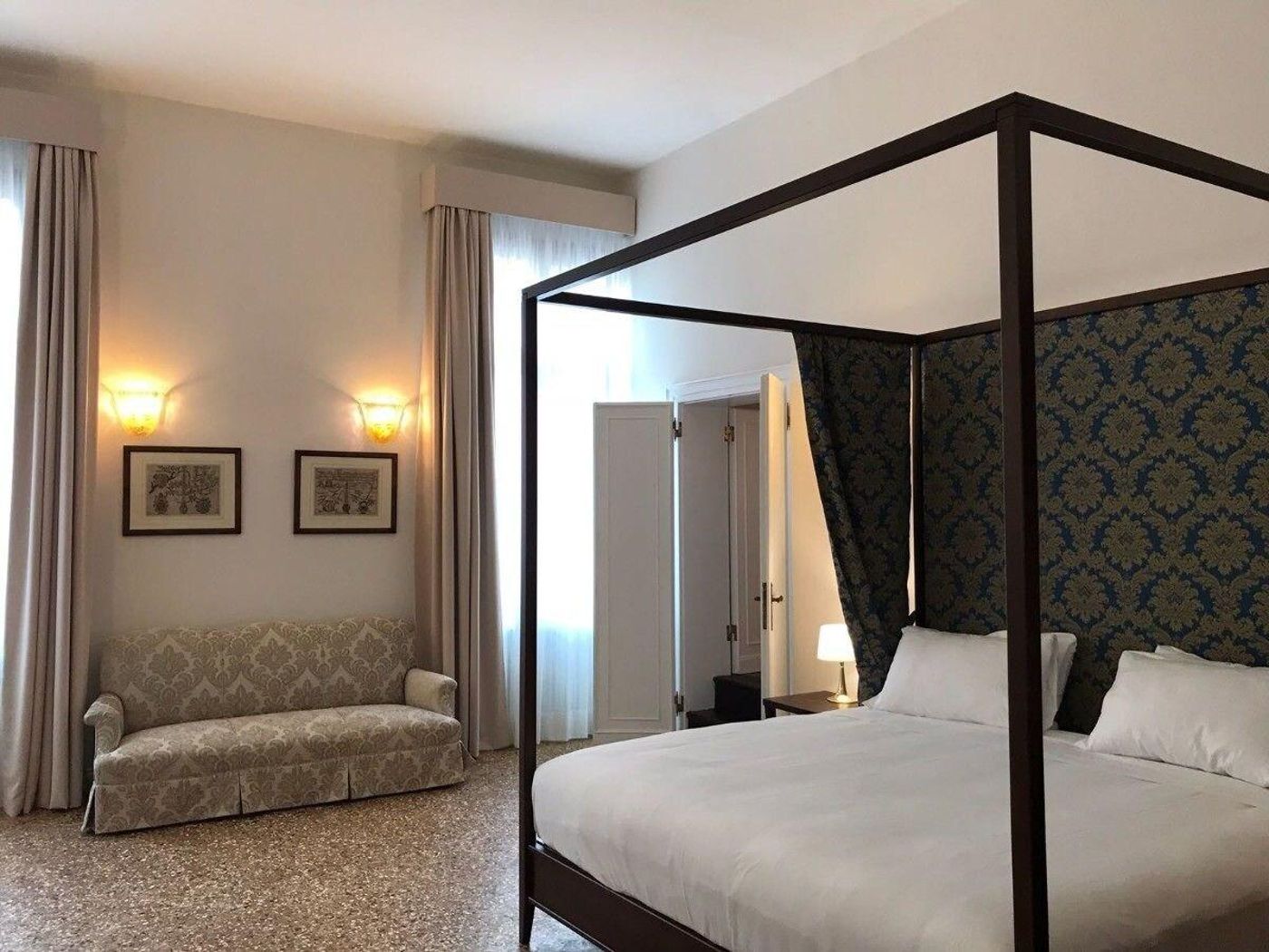 Suites-Alla-Maddalena-Room-6