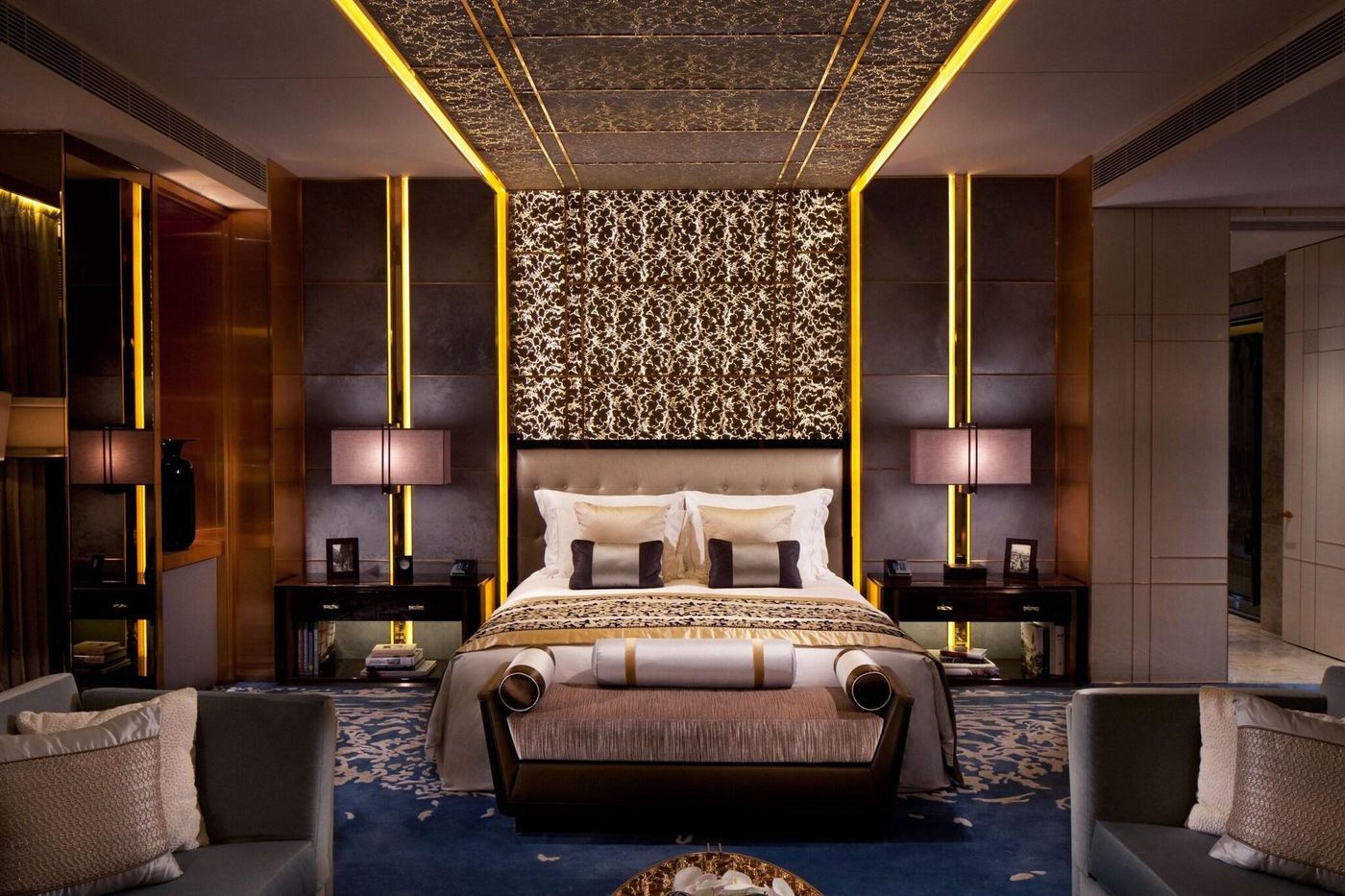 The-Ritz-Carlton--Hong-Kong-Room-45