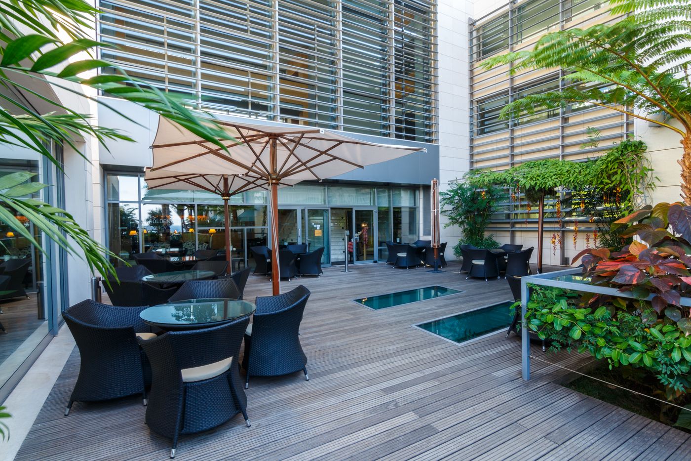 Golden-Residence-Hotel-Madeira-Bar-10