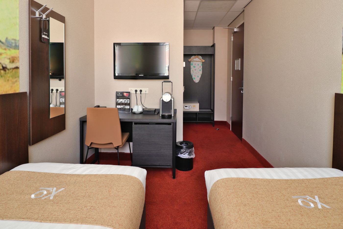 Hotel-Van-Gogh-Room-6