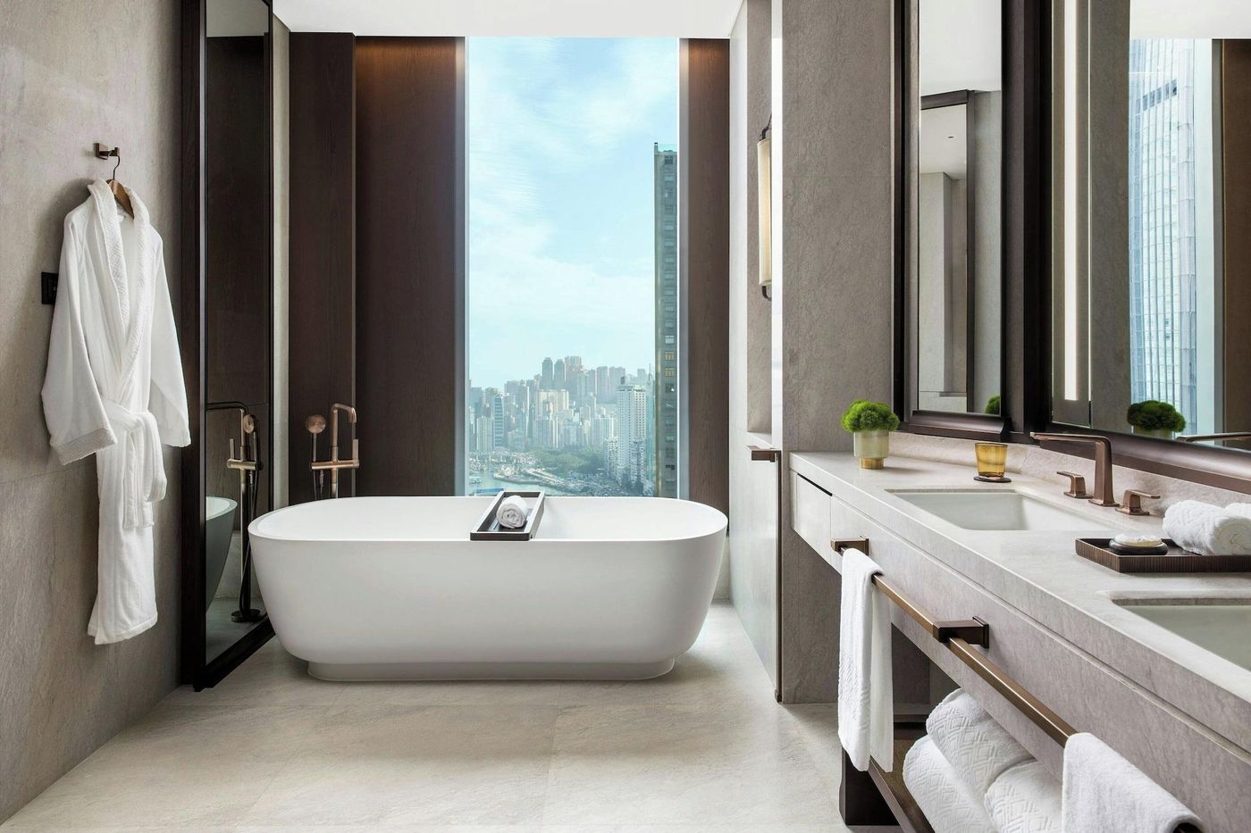 The-St-Regis-Hong-Kong-Room-41