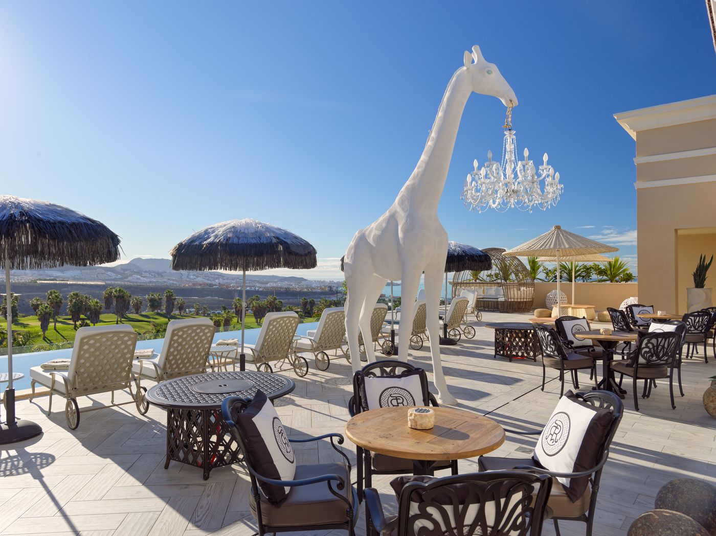 Royal-River---Adults-Only-Restaurant-22