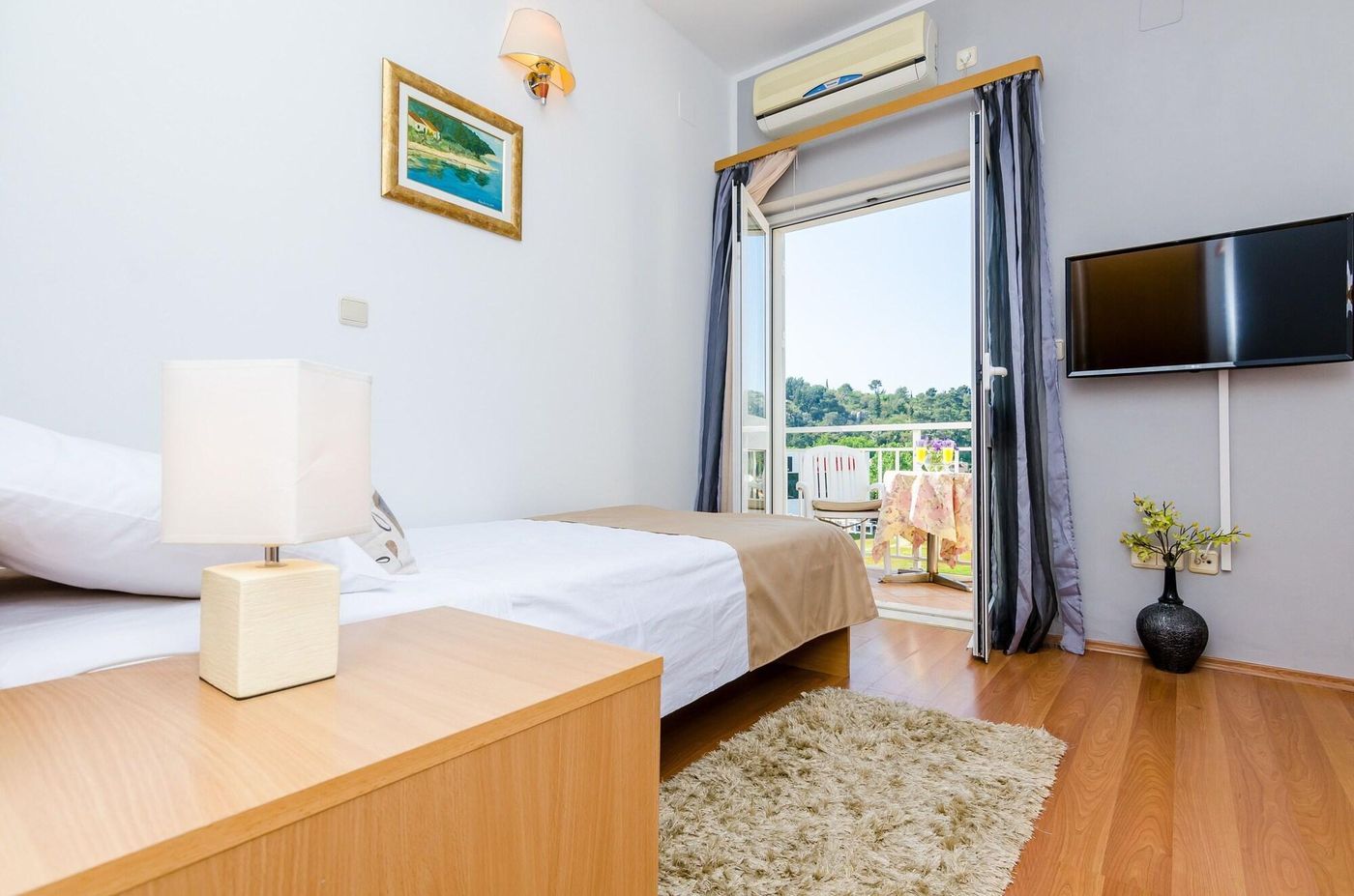 Pansion-Srebreno-Room-13