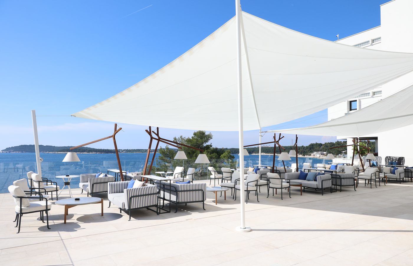 Grand-Hotel-Brioni-Pula--Radisson-Collection-Hotel-Terrace-13