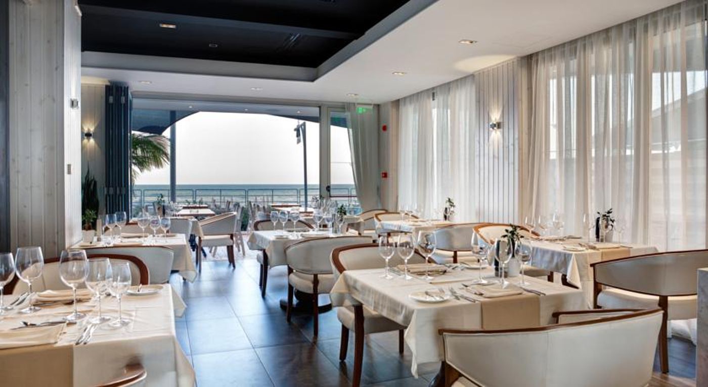 The Ciao Stelio Deluxe Hotel