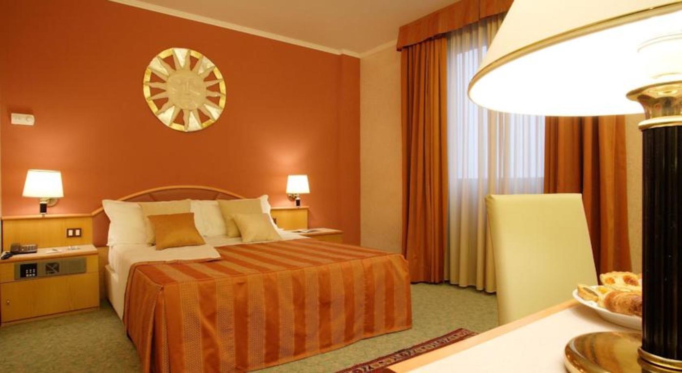 Hotel-Antony-Room-33