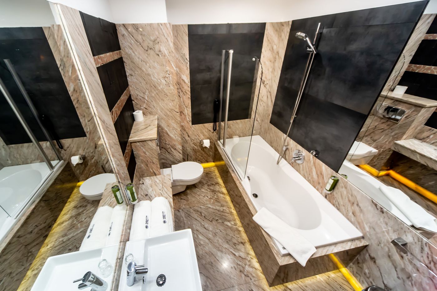 Hotel-Rubinstein-Room-29