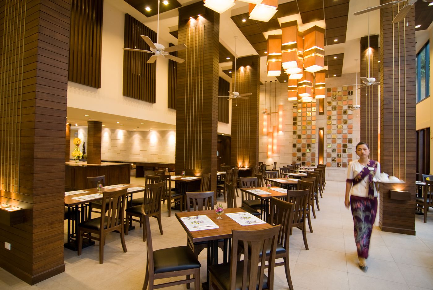 Peach-Hill-Resort-Restaurant-26