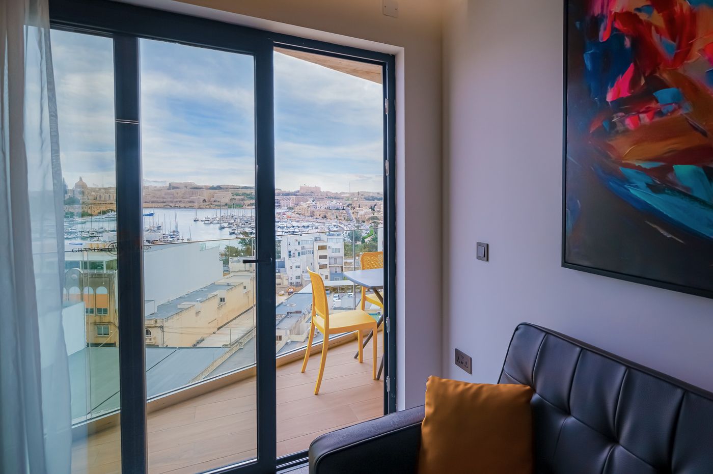 Grands-Suites-Hotel-Residences---Spa-Room-7