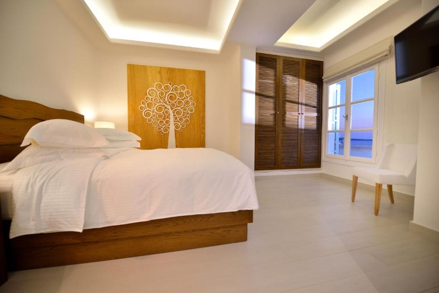 Saint-John-Hotel-Villas---Spa-Room-45