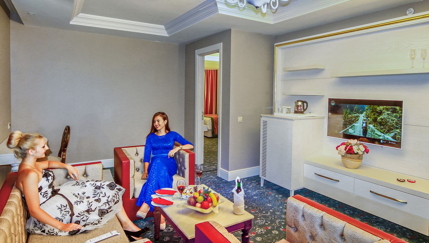 Royal-Taj-Mahal-Room-39