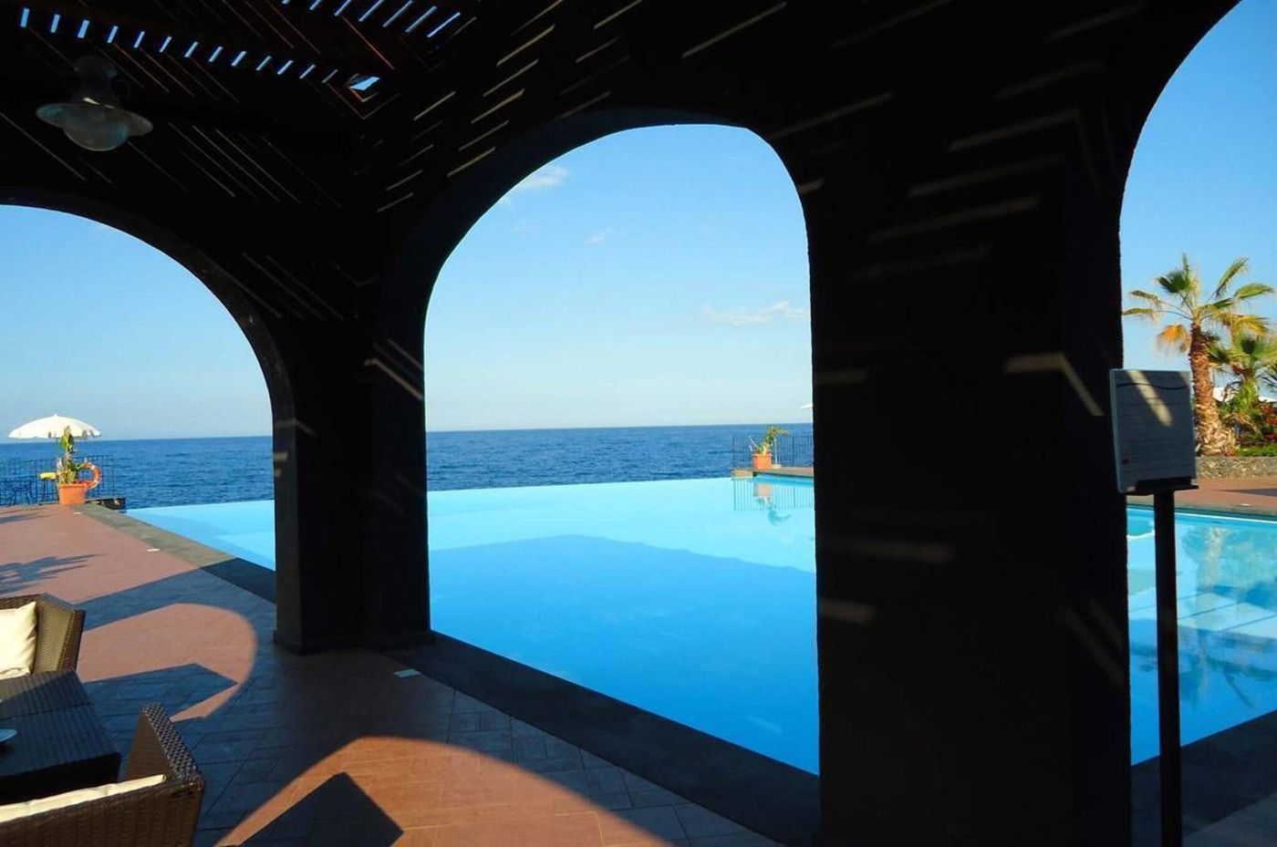 Santa-Tecla-Palace-Terrace-11