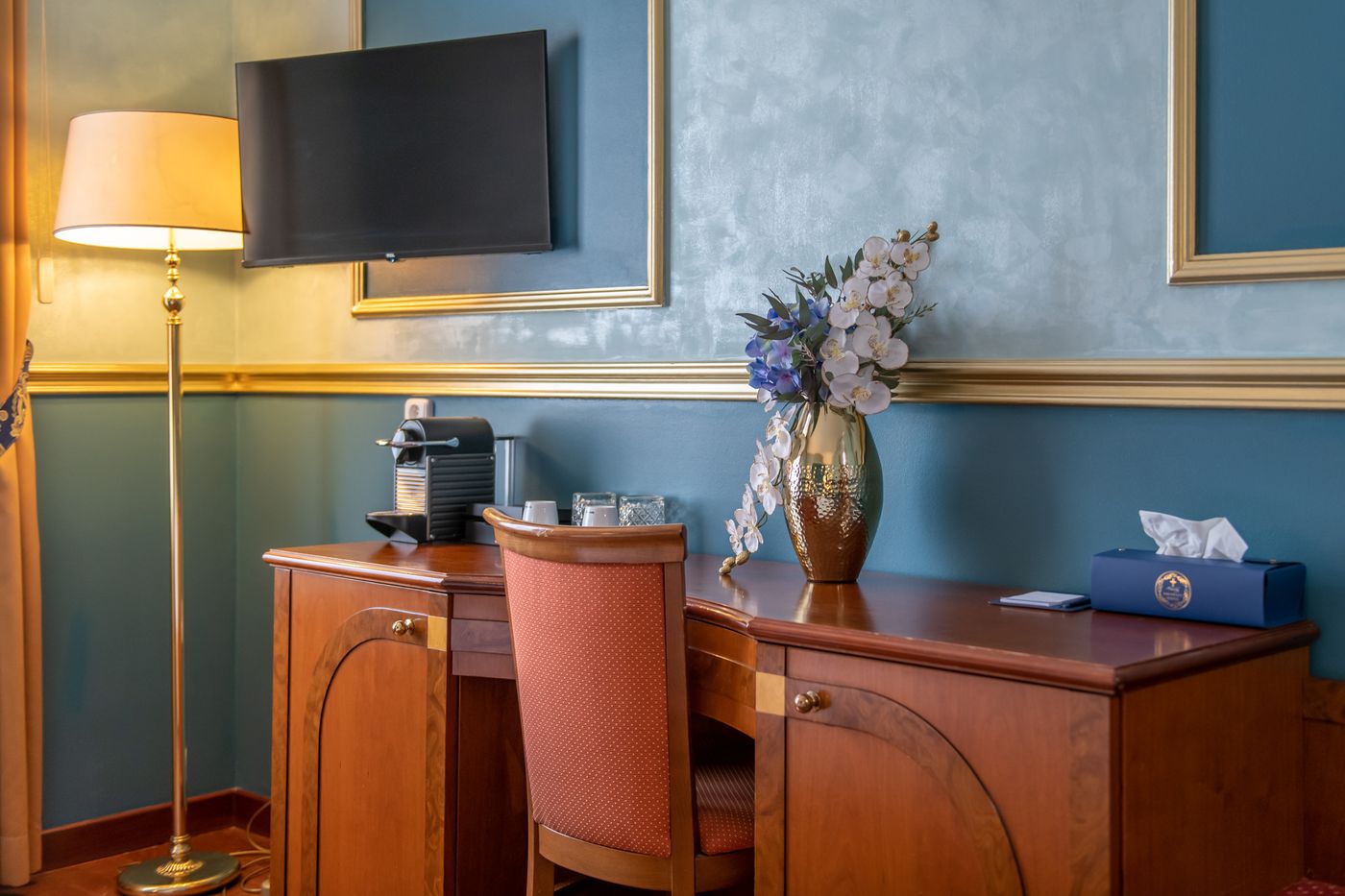 Hotel-Kinsky-Fountain-Room-11