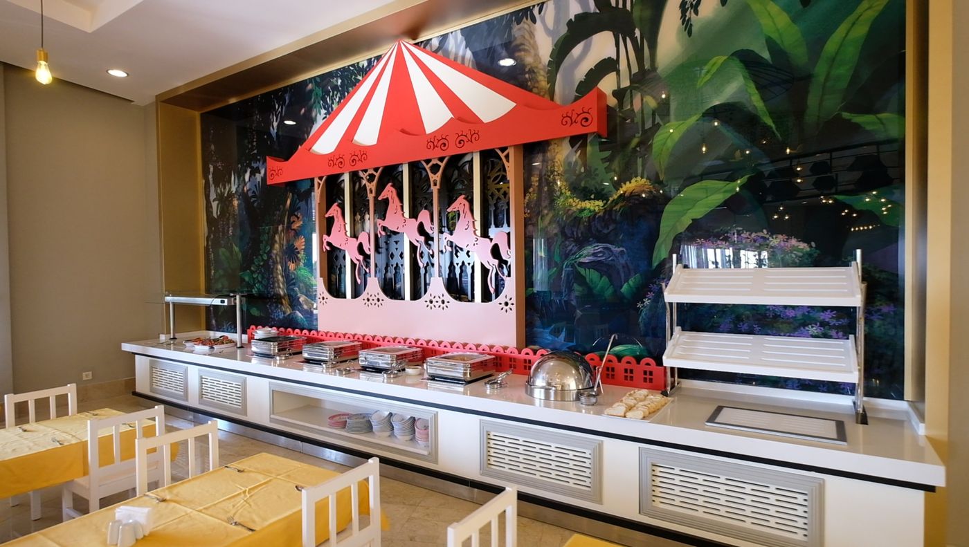 Seaden Sea World Resort And Spa