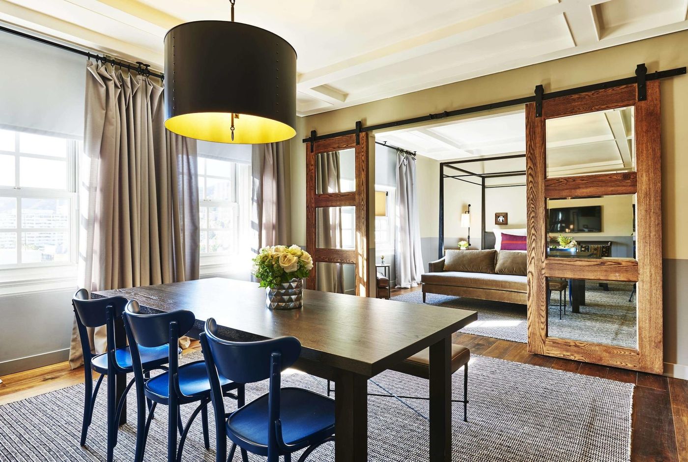 Hollywood-Roosevelt-Room-43