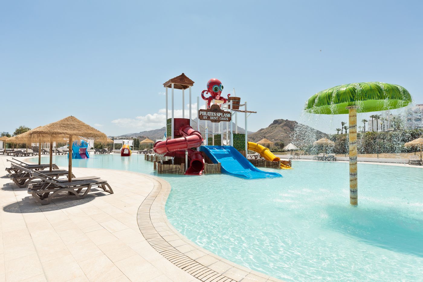 Best-Oasis-Tropical-Pool-4