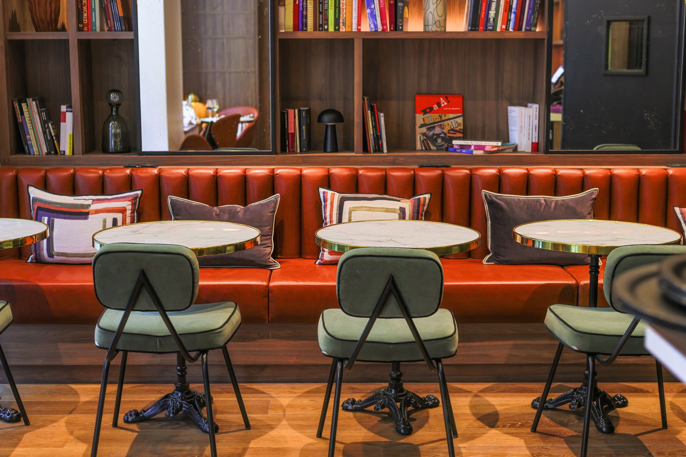 Hotel-Indigo-Paris-Opera-Restaurant-16