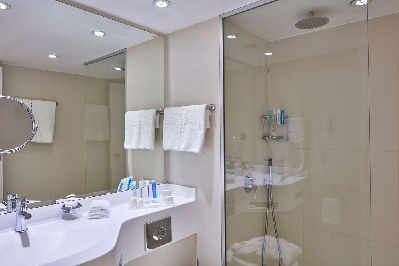 Grecian-Park-Hotel-Room-40