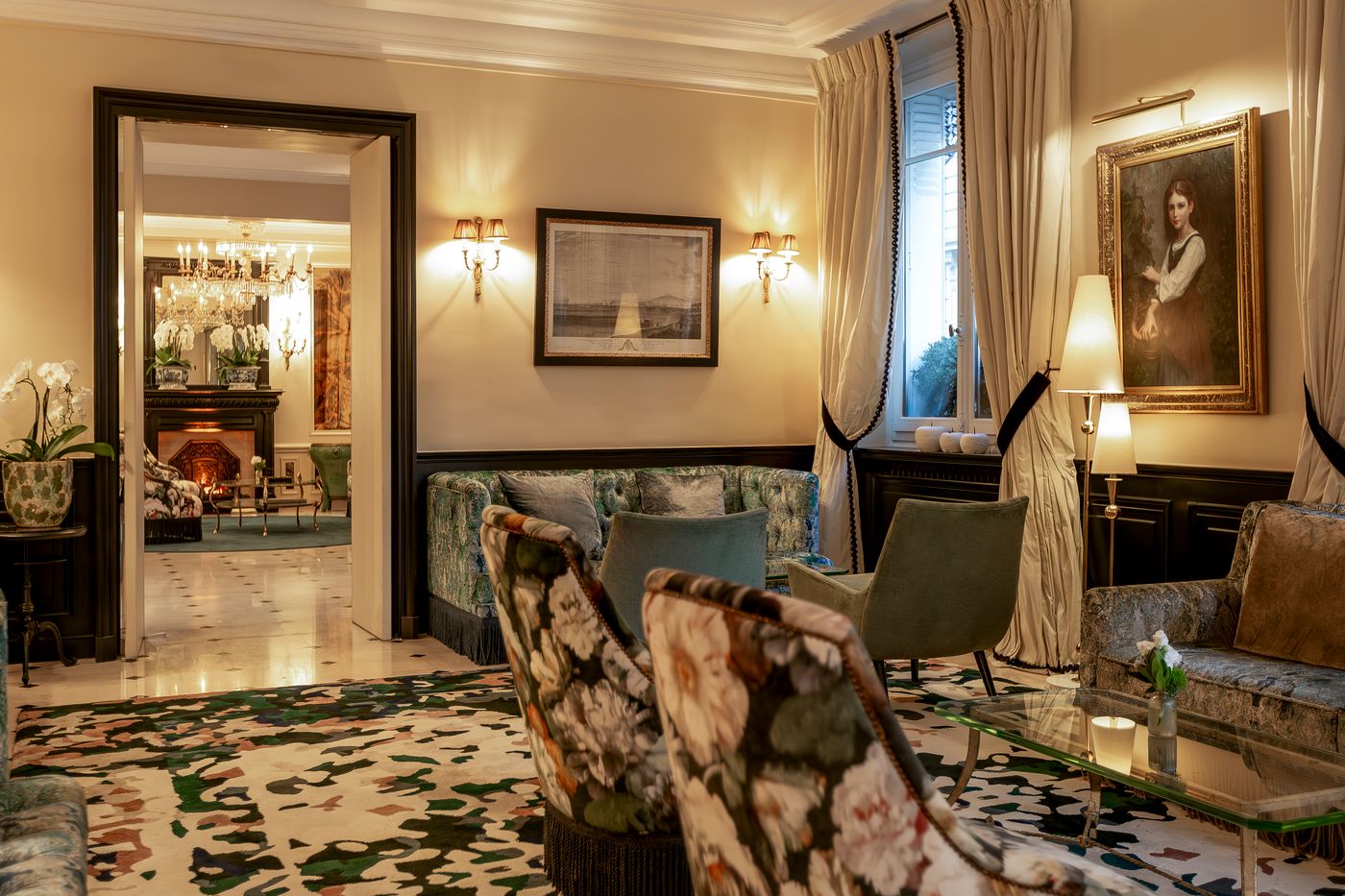 West-end-Paris-Lobby-25