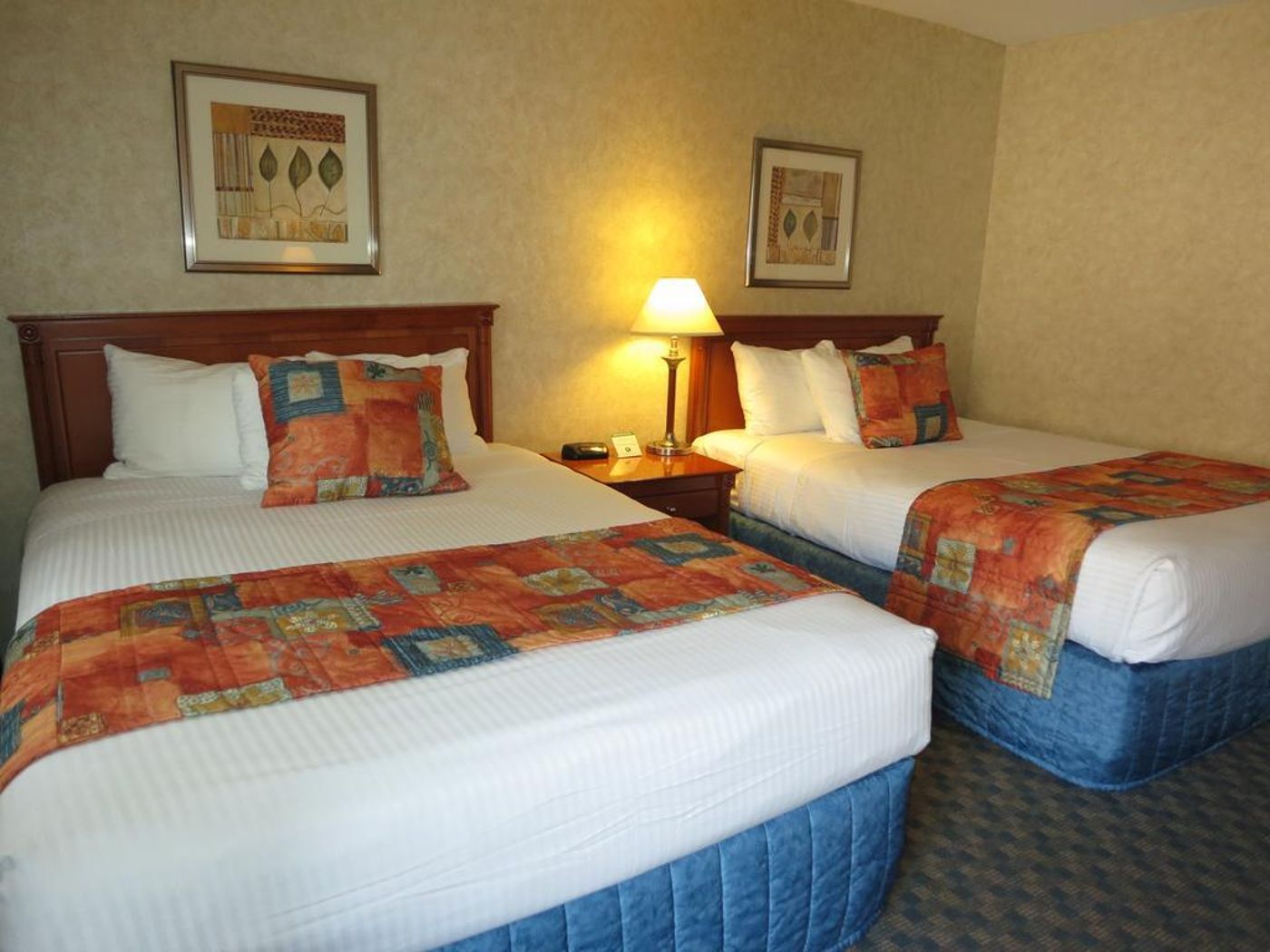 North Vancouver Hotel-Canada-North Vancouver-Room-7