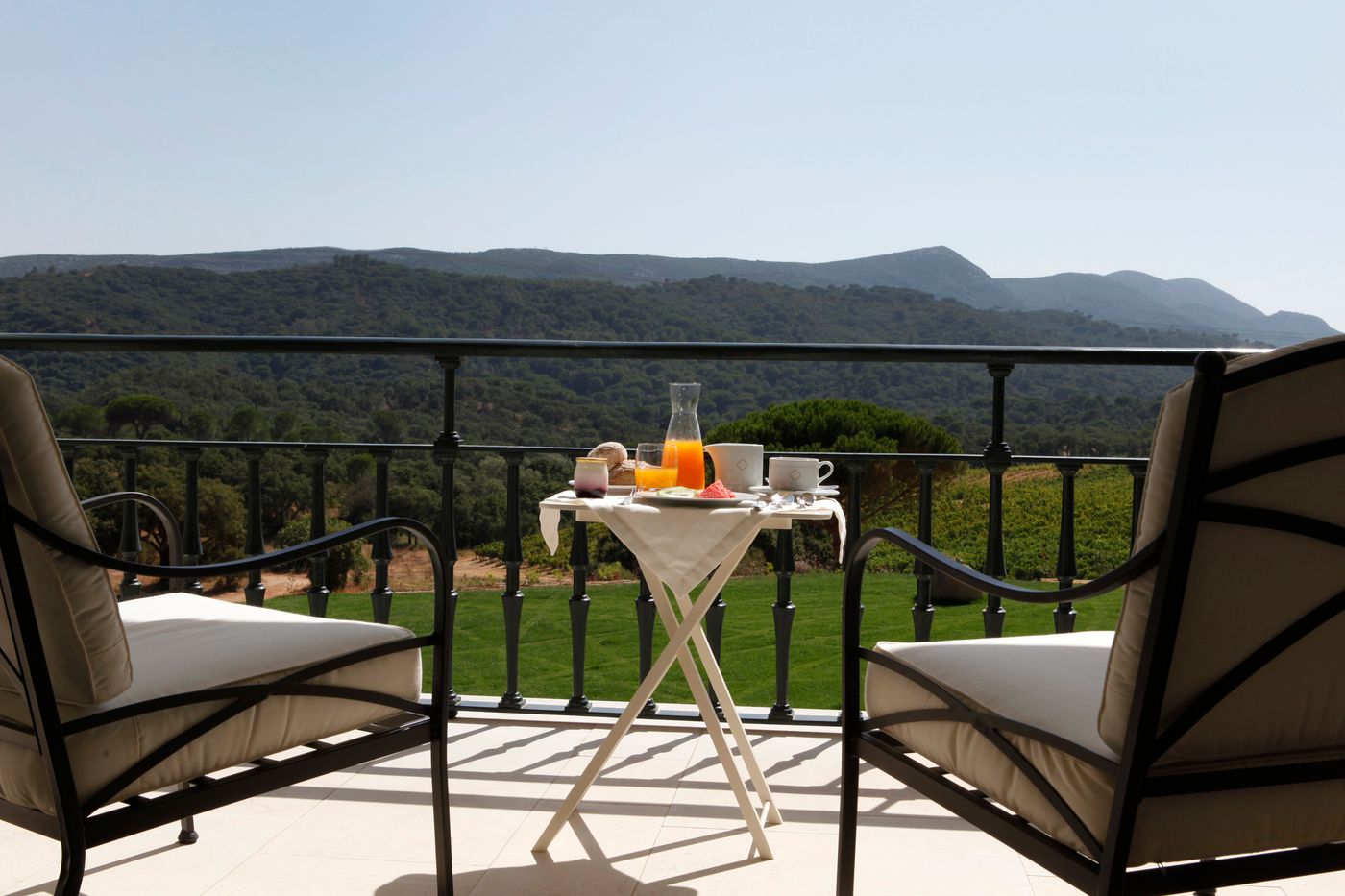 Casa-Palmela---Small-Luxury-Hotels---Villas-Terrace-94