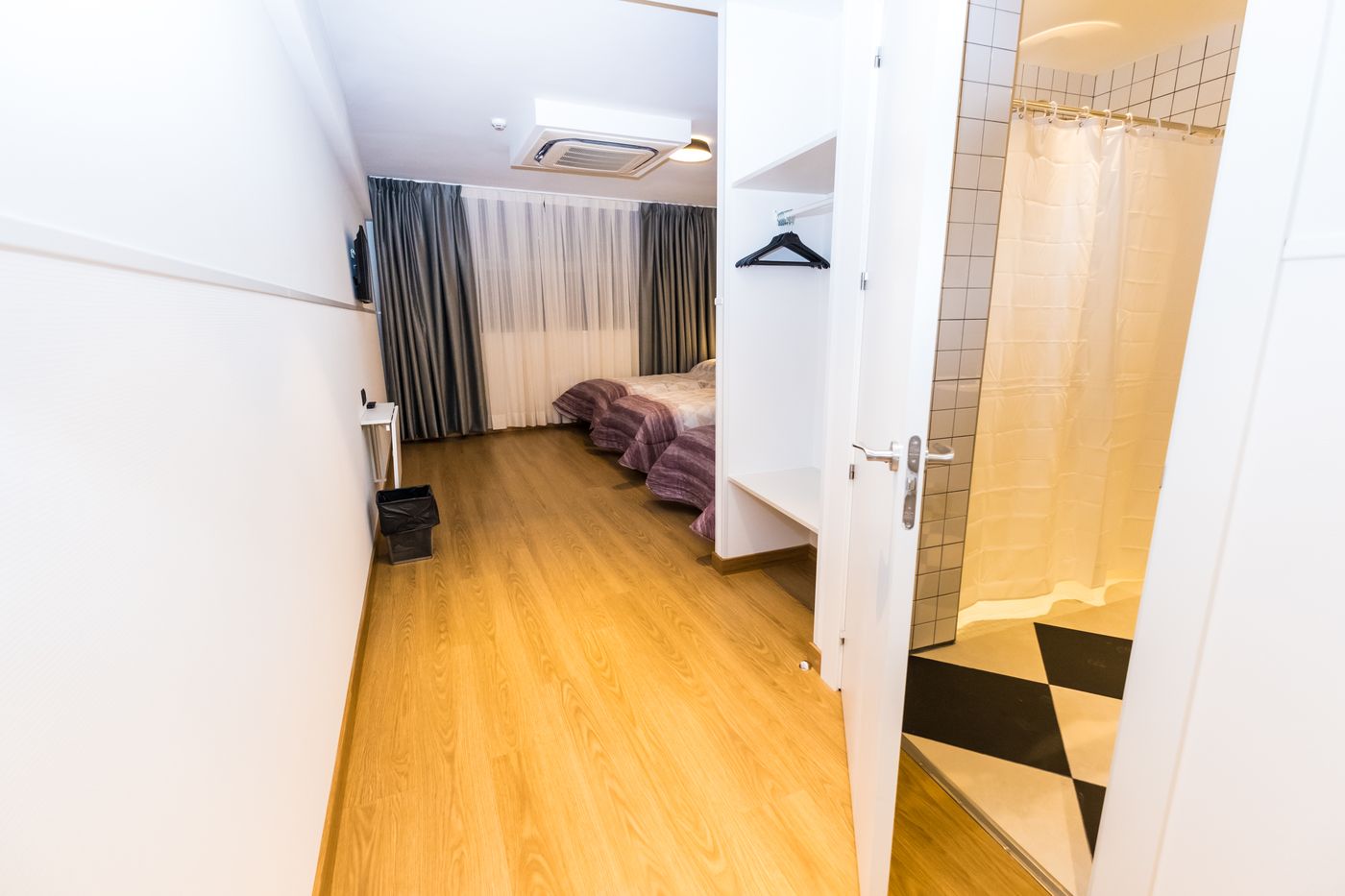 Far-Home-Bernabeu-Room-32