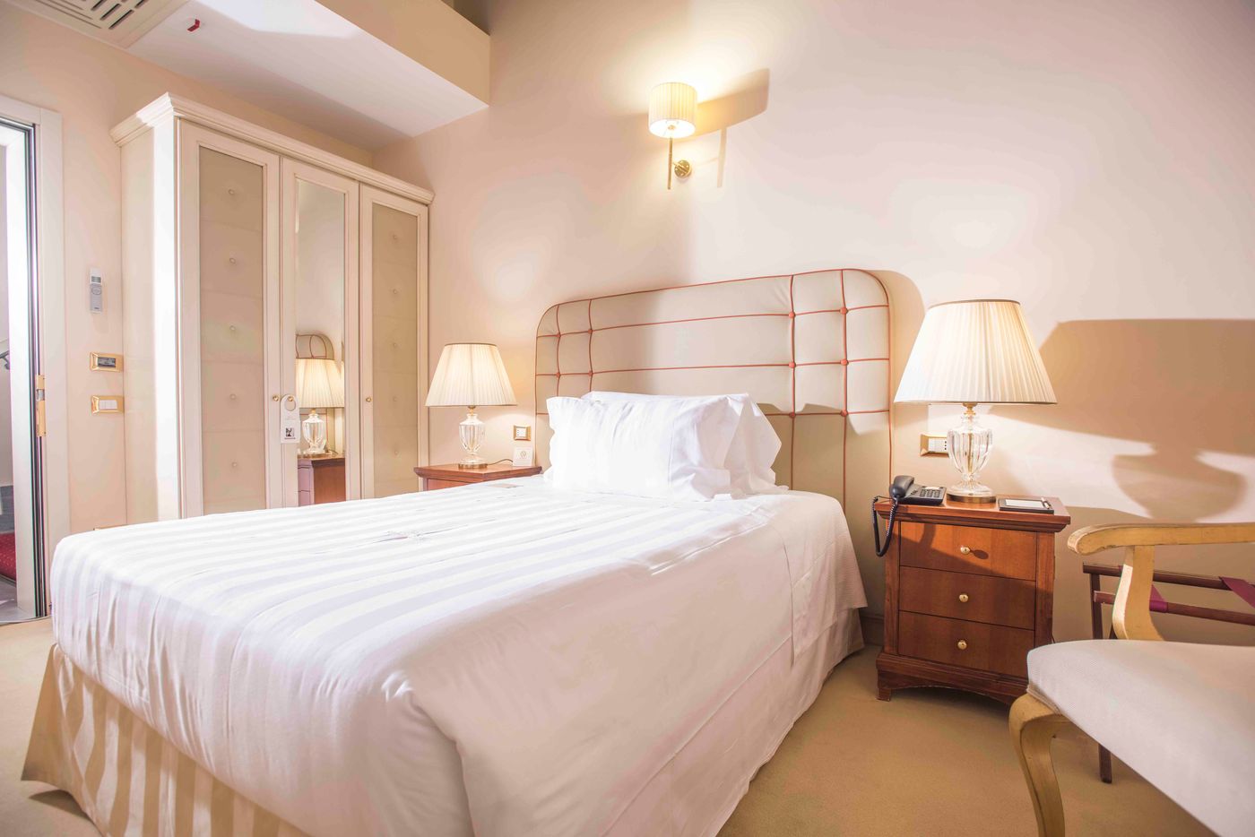 Golden-Tower-Hotel---Spa-Room-53