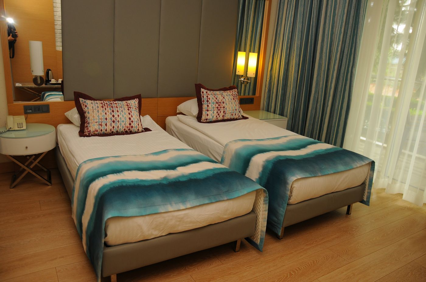 Long-Beach-Resort-Hotel---Spa-Deluxe-Room-41