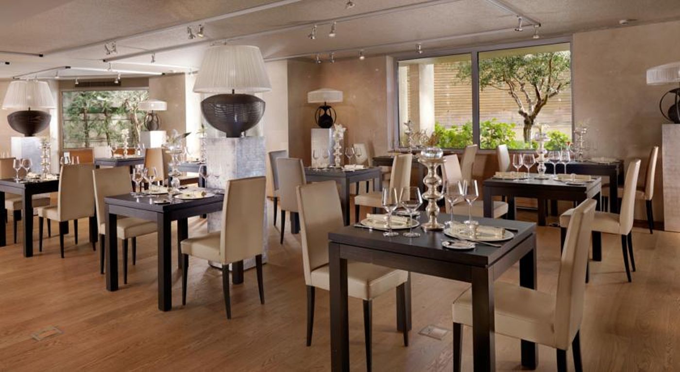 Divani Apollon Suites