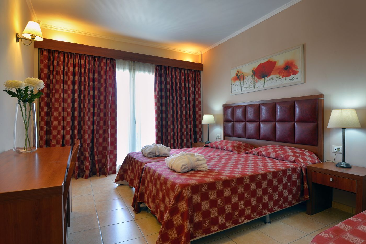 Ariti-Grand-Hotel-Room-28