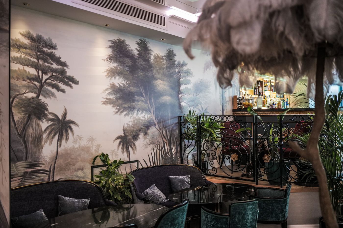 Paris-J-Adore-Hotel---Spa-Lobby-9