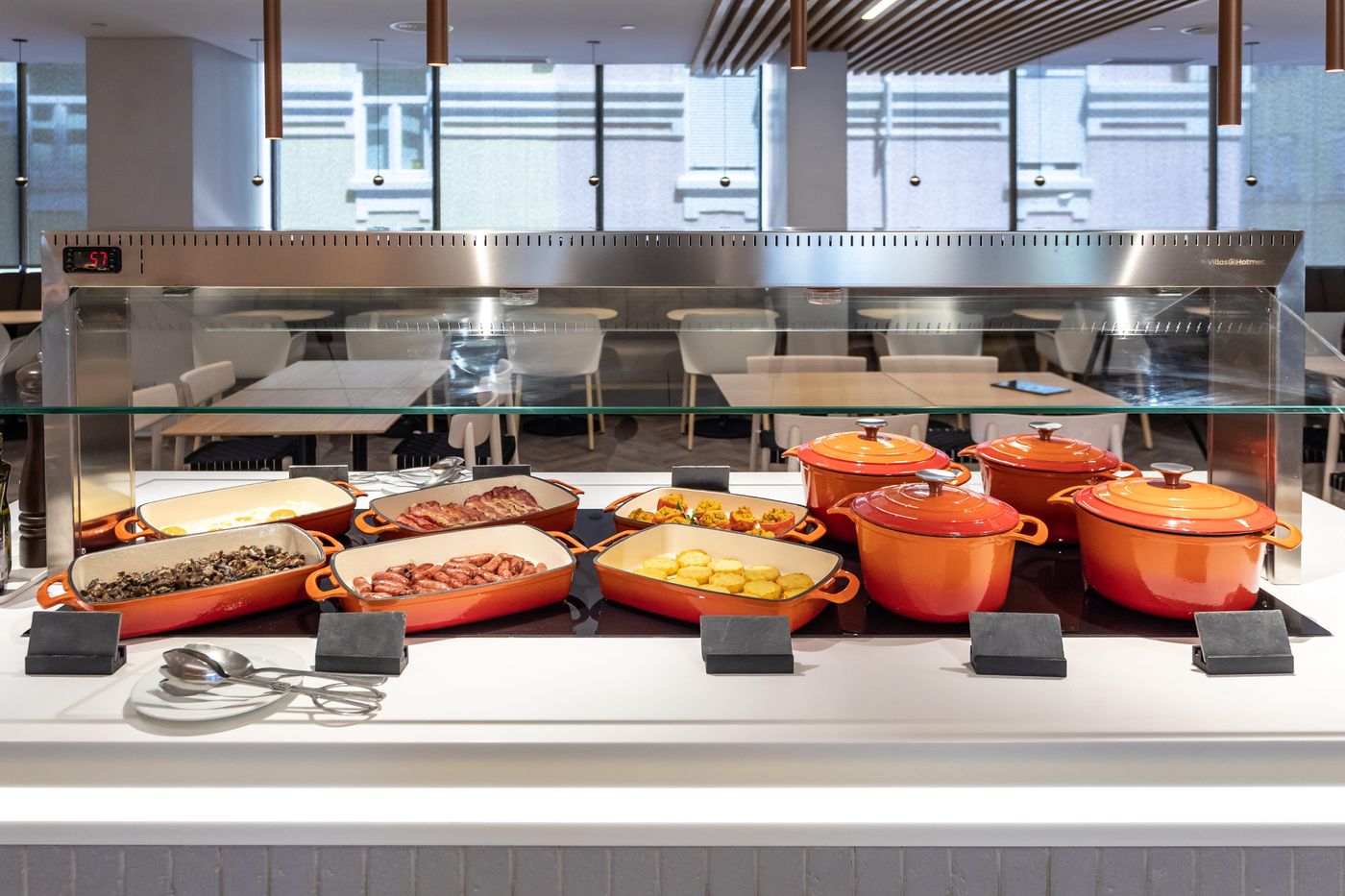 Holiday-Inn-Lisboa-Restaurant-57