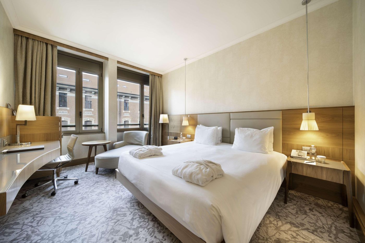 Hilton-Milan-Room-6